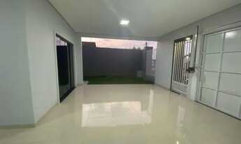 Imagem 5: Casa para venda possui 240 metros quadrados com 3 quartos em Maria Ortiz - Vitória - ES