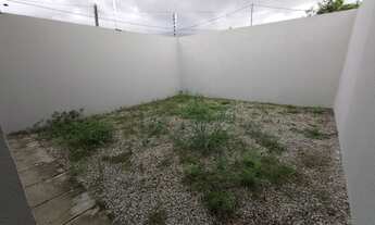 Imagem 3: Casa com 2 suites e 2 vagas de garagem no Gereraú