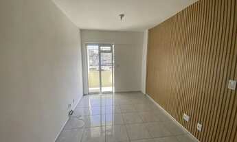 Imagem 5: VENDE APTO 2 QTS COM VARANDA E GARAGEM IMPECÁVEL PRÓXIMO AO CENTRO