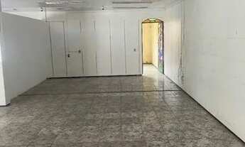 Imagem 2: Ponto comercial Galpão / depósito com 5 vagas na garagem