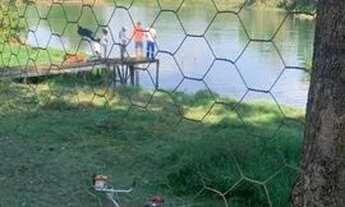 Imagem 7: Lindo Sítio para venda com quadrados com 3 quartos e lago no fundo