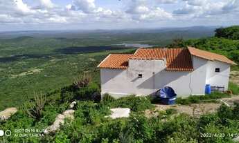Imagem: Casa em mirante na serra de Santana/ lagoa