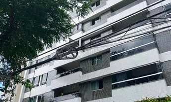 Imagem 2: Excelente cobertura no coração do Espinheiro, ao lado da igreja!