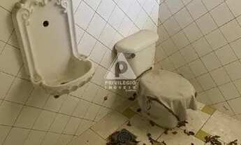 Imagem 4: VENDE | CASA Casa com 4 dormitórios