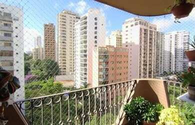 Imagem 2: Apartamento a venda em Moema, com 200 m², 3 quartos e 4 banheiros