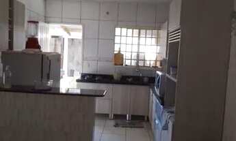 Imagem 3: Casa com 3 quartos e cozinha