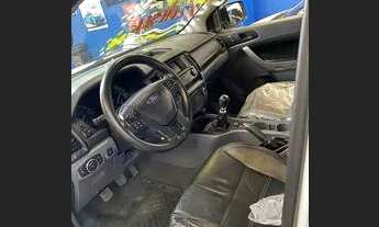 Imagem: Ford ranger 2.2 / 4x4 diesel completo