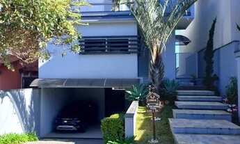 Imagem 2: ALUGA SE CASA NO CONDOMÍNIO ARUÃ COM 3 SUITES, PISCINA, MOVEIS PLANEJADOS