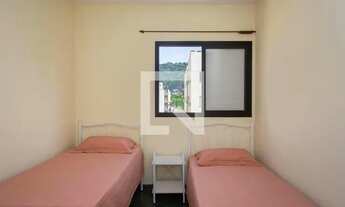 Imagem 2: Apartamento para Aluguel - Vila Júlia, 2 Quartos, 75 m2