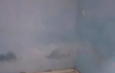 Imagem 4: Vendo ou troco Casa com 2 dormitórios