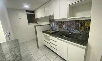 Imagem 2: VENDE APTO 2 QTS COM VARANDA E GARAGEM IMPECÁVEL PRÓXIMO AO CENTRO