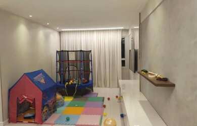 Imagem 4: Praias do México - Av. Rio de Janeiro - Sombra