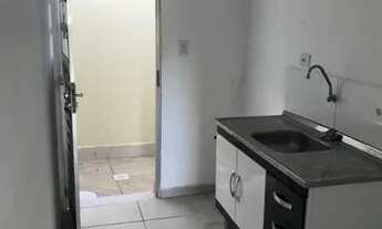 Imagem 2: Aluguel - 2 dorm - Catiapoã/SV - casa em vila - R$ 900,00 - garagem coletiva