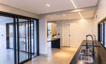 Imagem 3: Sobrado Luxuoso com 5 suites no Portal Sol Green em Goiânia Go