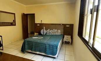 Imagem 2: Casa disponível para locação no bairro Cidade Jardim em Uberlândia-MG