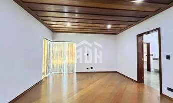 Imagem 4: Elegante Residência para Locação no Residencial Tamboré 2