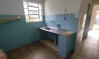 Imagem 4: Vendo - casa c/ barracões - setor central