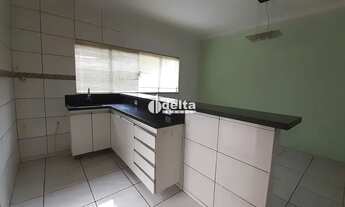 Imagem 2: Casa em condomínio com 3 quartos sendo 2 suítes disponível para venda no bairro Taiaman em