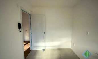 Imagem 5: Apartamento reformado para venda de 2 dormitórios com garagem no Centro - Florianópolis