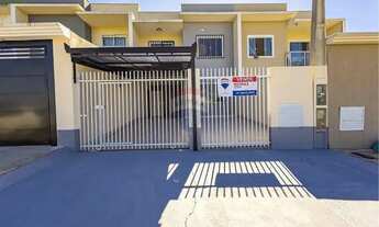 Imagem: Sobrado à Venda no Bairro Costeira Araucária