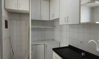 Imagem 7: Apartamento 3 quartos e cozinha com armários, sala, banheiro com BOX e garagem - Curitiba