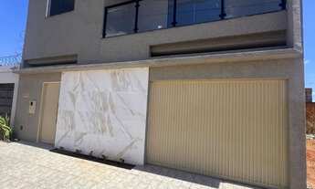 Imagem: Sobrado fino acabamento com 3 quartos sendo