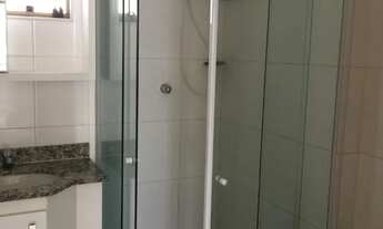 Imagem 6: Dois quartos + gabinete, três banheiros , duas garagens, próximo ao Shopping Itaigara