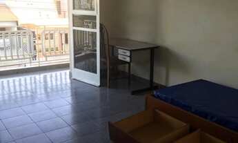 Imagem 5: Alugo quarto/suíte mobiliados. Ambiente predominantemente masculino