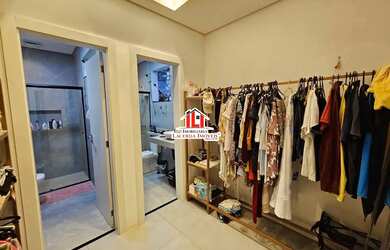 Imagem 2: Casa Duplex no Alphaville 4 com 4 Qts sendo 3 Suítes todas com Closet e Varanda