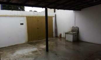 Imagem 3: Casa para alugar com dois quartos, murada, toda lajotada e forrada