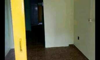 Imagem 3: Aluga-se uma casa bem localizada no coroado 1