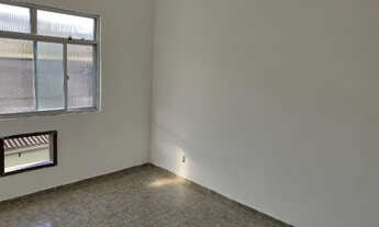 Imagem 4: Alugo casa em vila (sobrado), com área independente