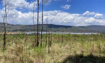 Imagem 2: Lote a venda possui 849 metros quadrados