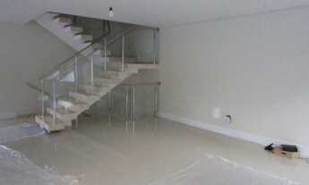 Imagem 14: Maravilhoso sobrado novo com piscina e privacidade