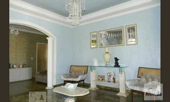 Imagem 4: Casa à Venda - Ouro Preto, 2 Quartos, 200 m²