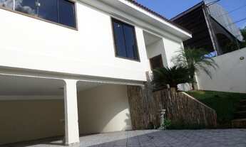 Imagem: Casa com 4 quarto(s) no bairro Santa Rosa