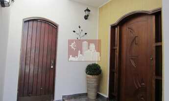 Imagem 4: Casa assobradada, no Jardim França, com 344m² de área construída..3 suítes