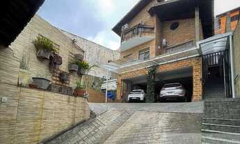 Imagem 3: Exatamente atrás do The Square! R Damasco - 3sts, piscina, gourmet, lareira