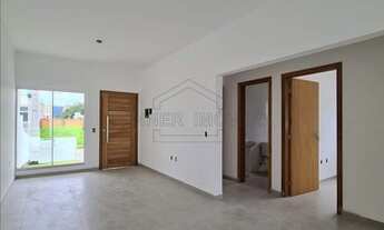 Imagem 2: Casa de 3 Quartos com Terreno Amplo