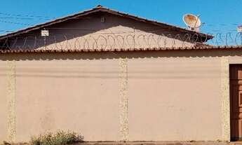 Imagem: Casa de 3 quartos no Res. Carla Cristina/Solar