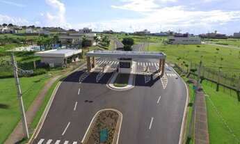 Imagem 3: Casa de condomínio para venda possui 224 metros quadrados com 3 quartos