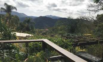 Imagem 6: Casa de condomínio para venda tem 250 metros quadrados com 3 quartos