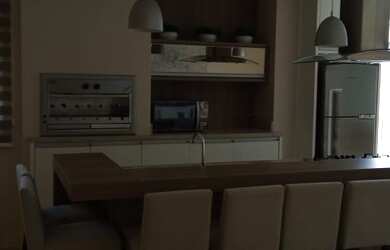 Imagem 3: Apartamento para venda possui 110 metros quadrados com 3 quartos em Abraão - Florianópolis