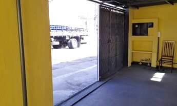 Imagem 3: Casa Térrea para Venda ou Aluguel tem 110 ms com 5 dorms e 1 suíte garagem para 3 carros