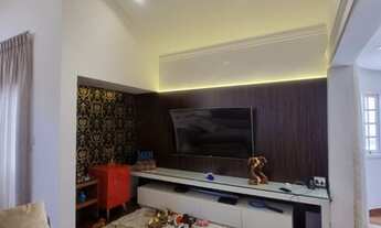 Imagem 5: Casa de condomínio para venda possui 438 metros quadrados com 4 quartos