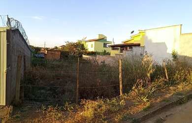 Imagem 6: Lote no bairro Sion, Bambuí