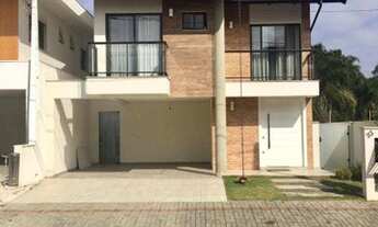 Imagem: Sobrado em condominio alto padrão em Balneário