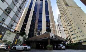 Imagem 6: Flat nos Jardins próximo ao mercado Carrefour, Av. 9 de Julho e Rua Estados Unidos. Consul