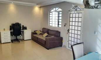 Imagem 2: Casa para venda com 3 quartos em Vilas do Atlântico