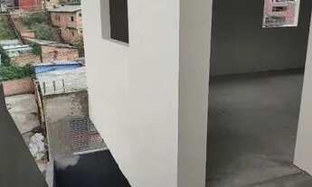 Imagem 3: Casa com Terreno medindo 8/20 contendo 2 Casas, e uma Kit Net semi pronta, garagem coberta